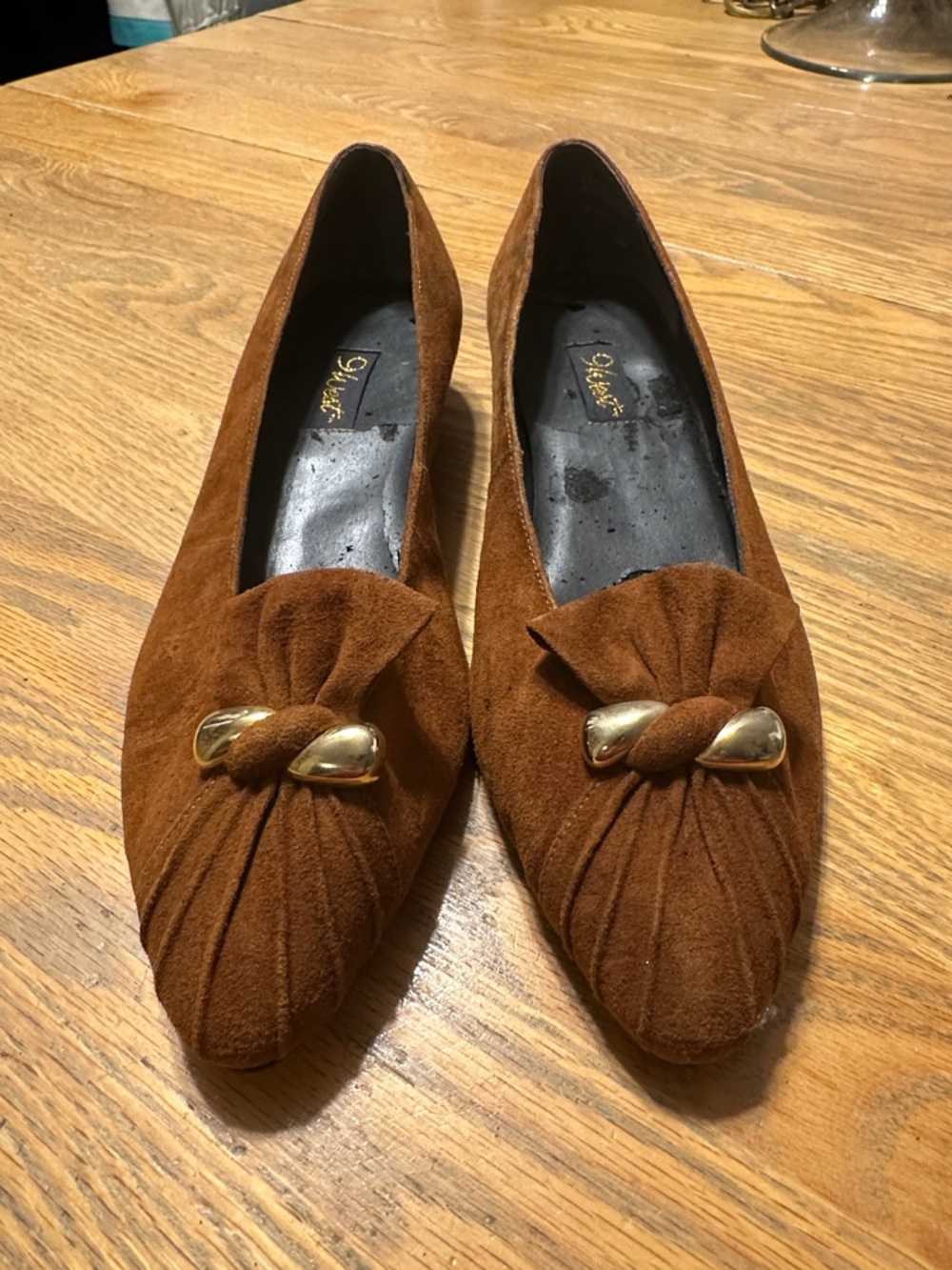 9 West Suede Pointed Toe Loafers with Gold Accent - Brown Sz 8.5